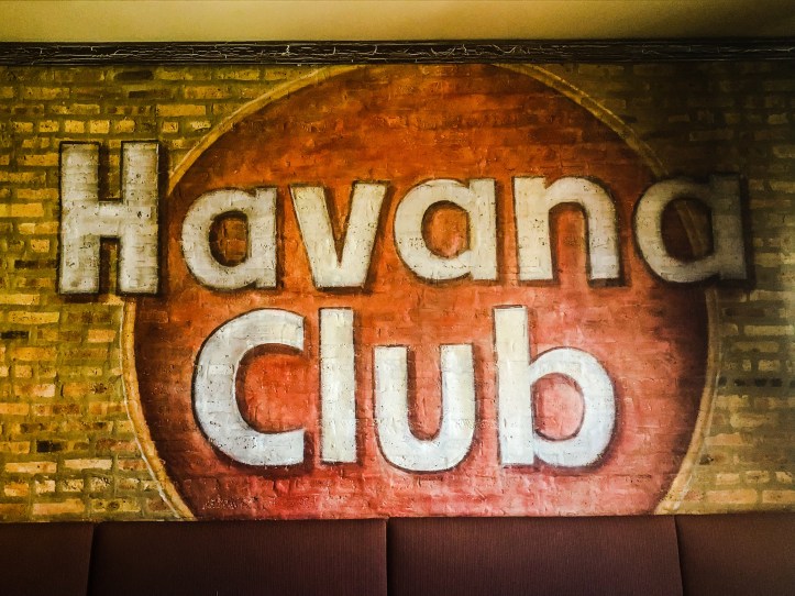 73E2292D-AAF8-4F09-9CDD-818433F32DC6