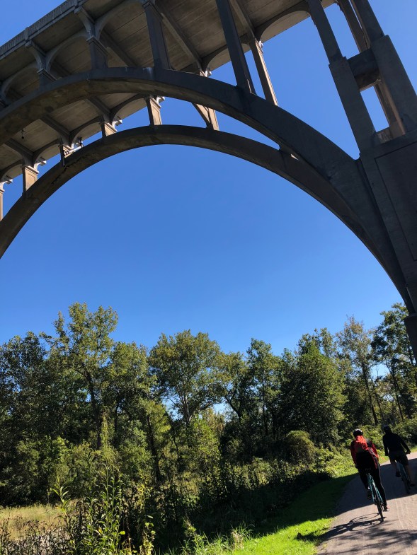 BB644C5F-DE67-4FD2-8054-D5160A8E4359